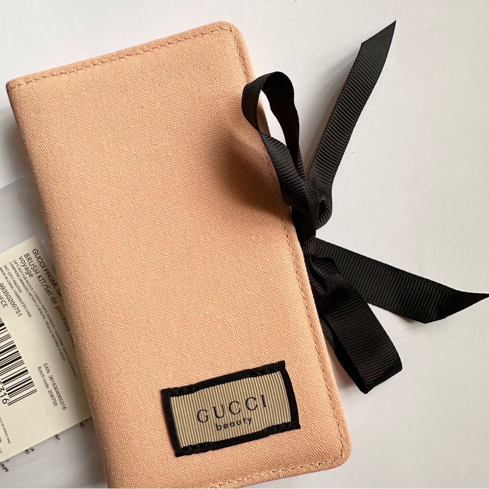 NEW GUCCI BEAUTY PINK MAKEUP BRUSH CASE BAG